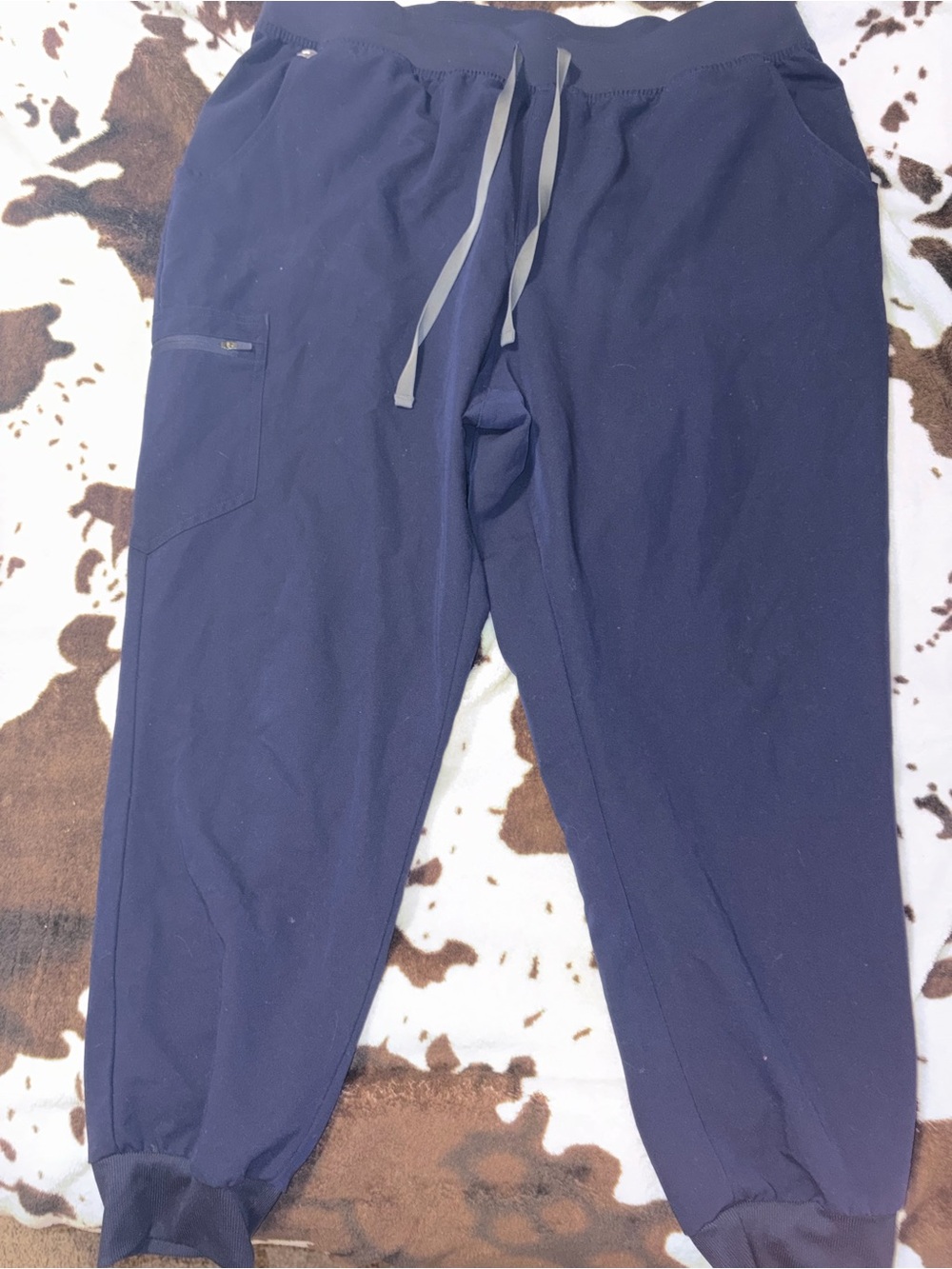 FIGS Navy Medical Scrub Top - Comfortable Professional Fit - Picture 3 of 4